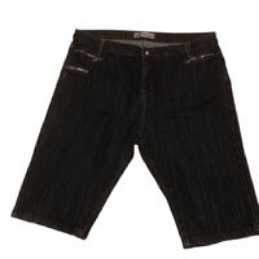 size 22 exocet Jean shorts